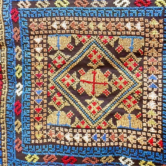 Vintage Afghan Embroidered Pillow - Picture 3 of 8
